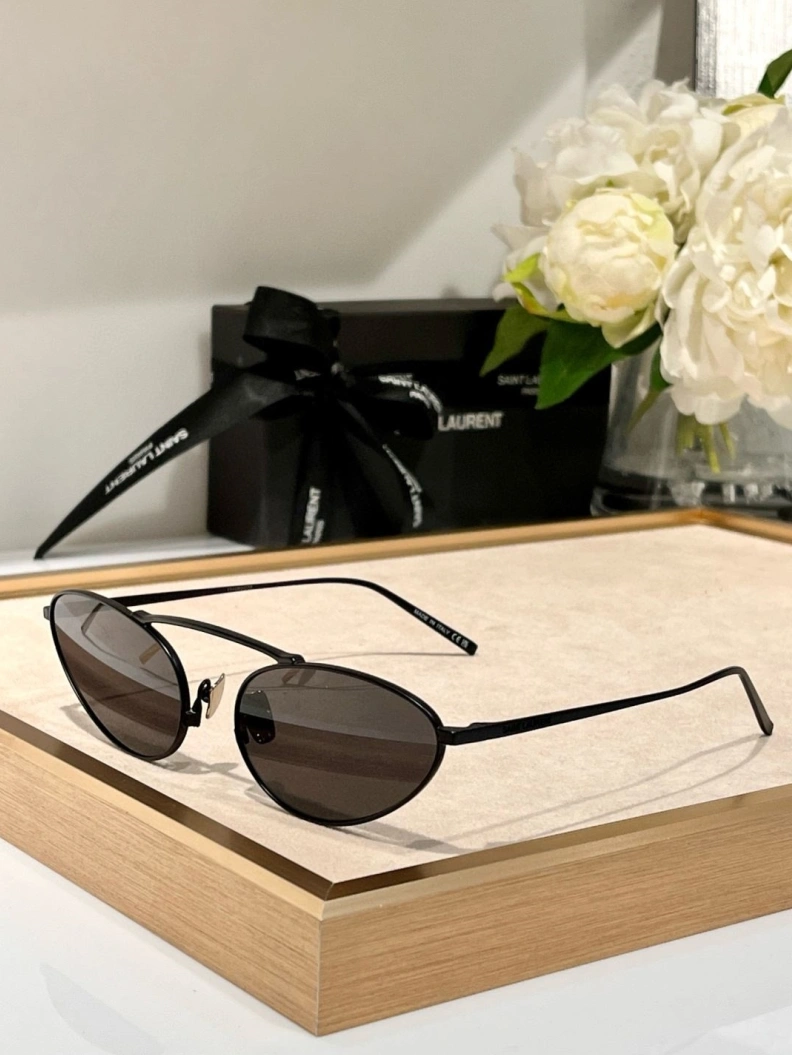 Vibrant Othxr Sunglasses 254160