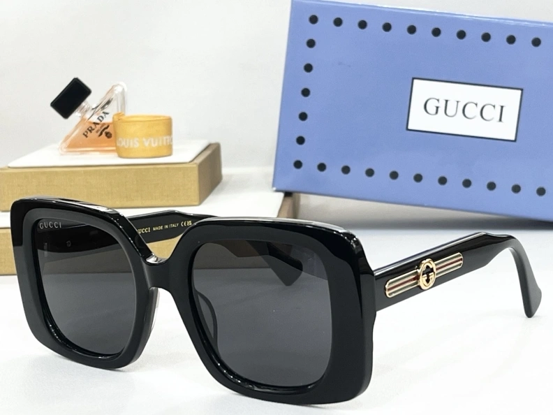 Bright Gxccx Sunglasses 252154