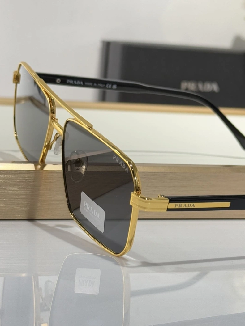 Othxr Sunglasses WellDesigned 254152