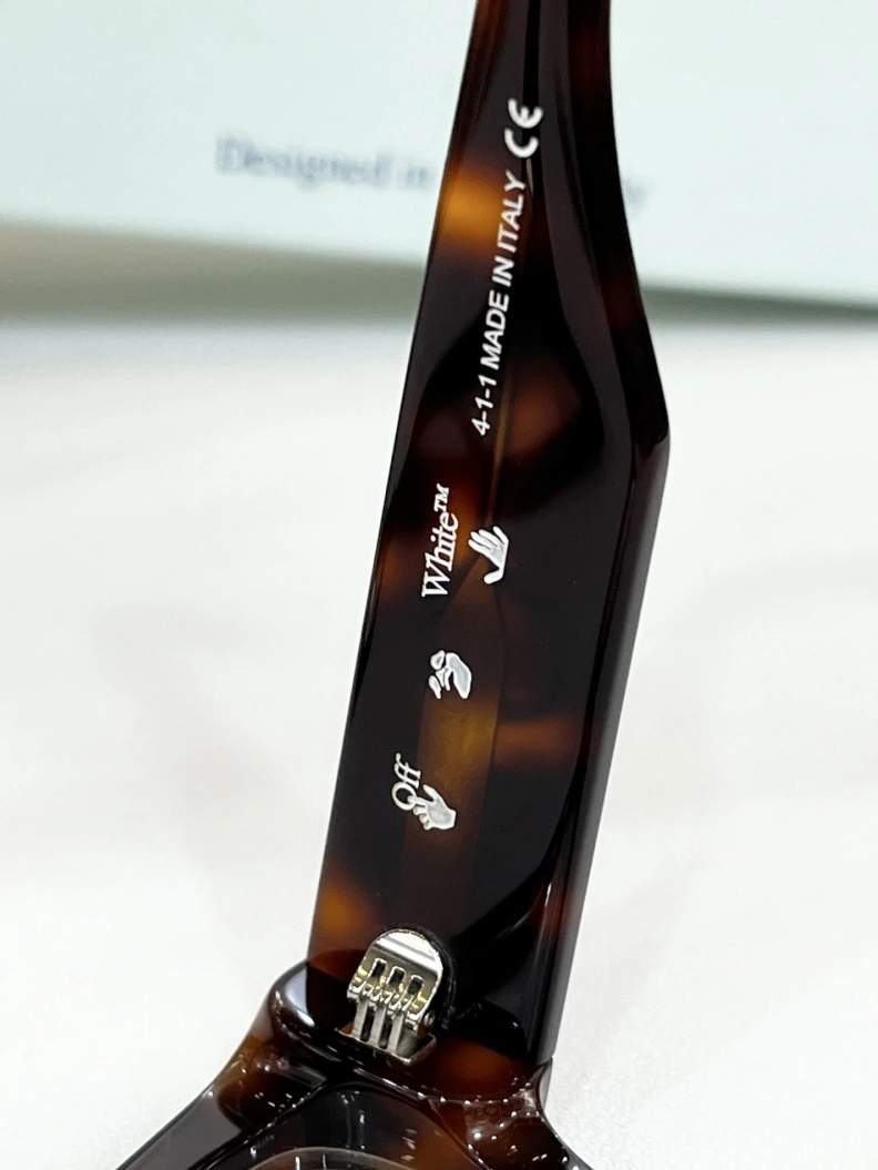 Compact Ofx Whxtx Sunglasses 253709