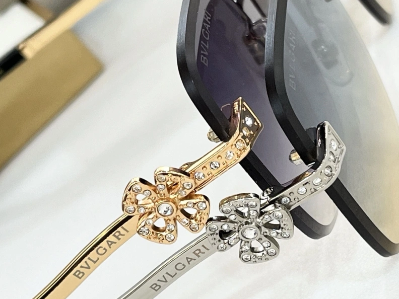 WellDesigned Othxr Sunglasses 254155