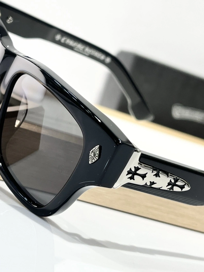 Classic Chrxmx Hxxrts Sunglasses 251268