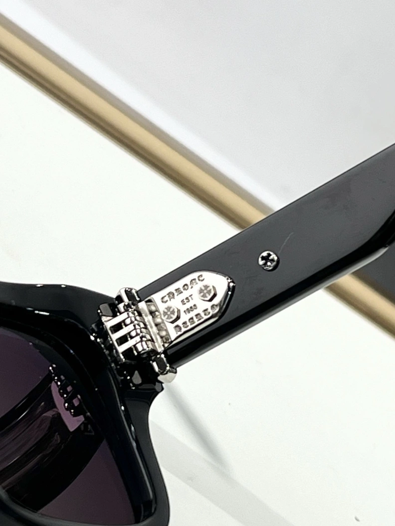 Classic Chrxmx Hxxrts Sunglasses 251268