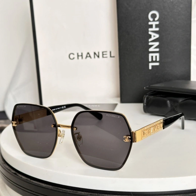 UrbanStyle Chxnxl Sunglasses 250919
