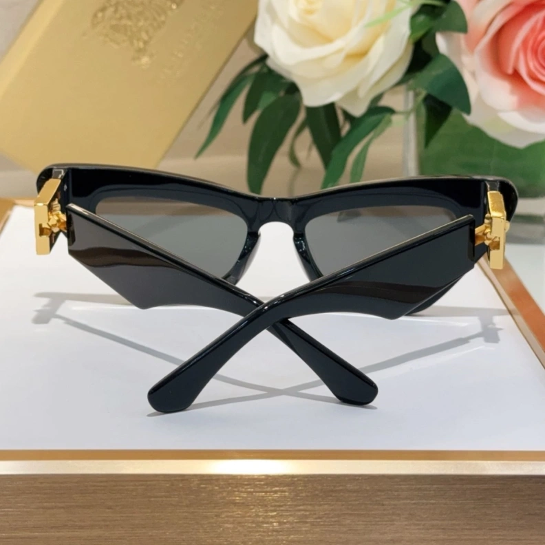 Versatile Bxrbxrry Sunglasses 250031