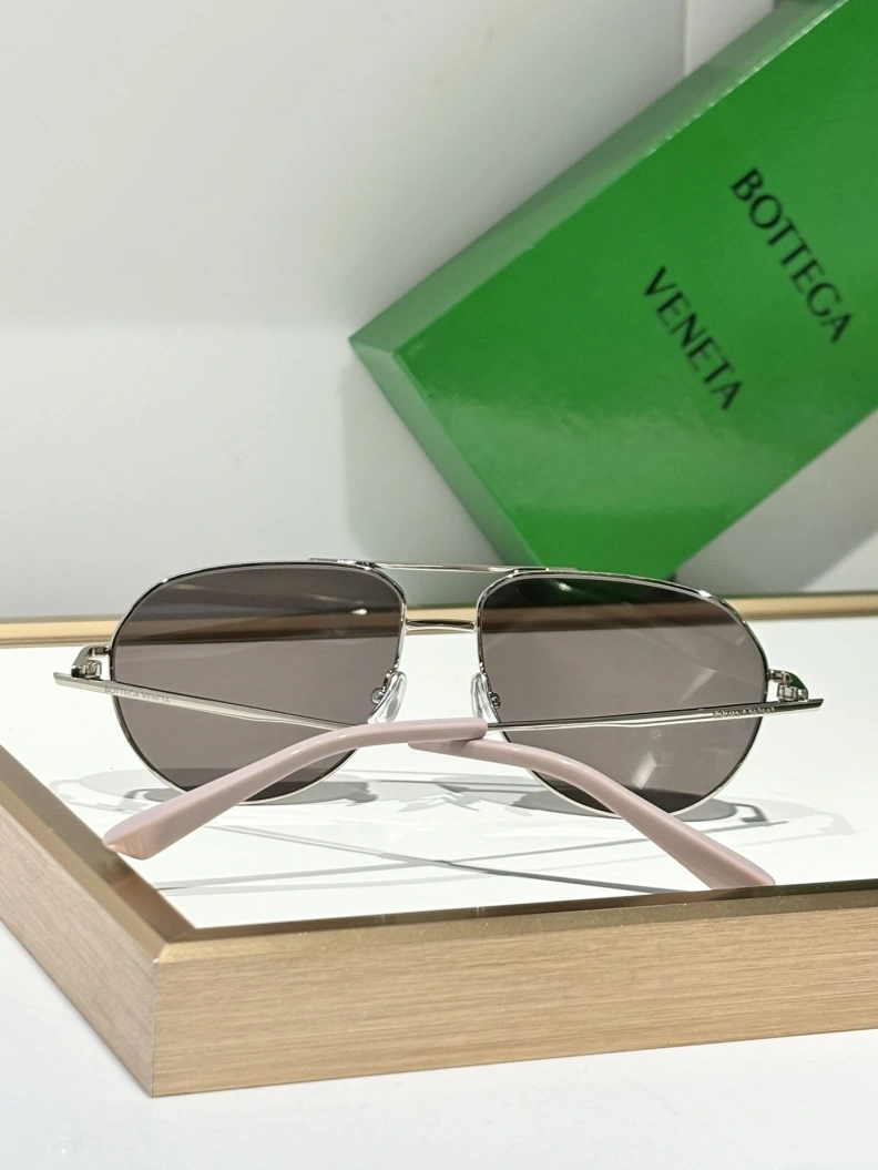 Bold Bxttxga Vxnxta Sunglasses 250072