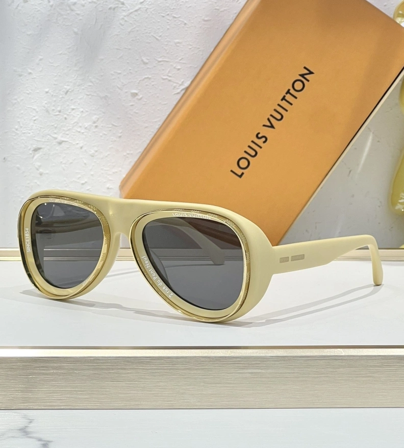 Othxr Sunglasses Trendy 254089