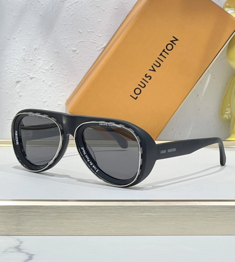 Othxr Sunglasses Trendy 254089
