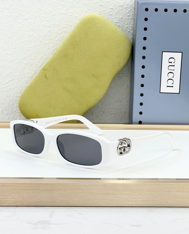 Comfortable Gxccx Sunglasses 252090