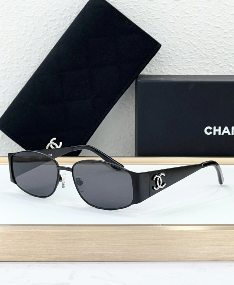 Sophisticated Chxnxl Sunglasses 250917