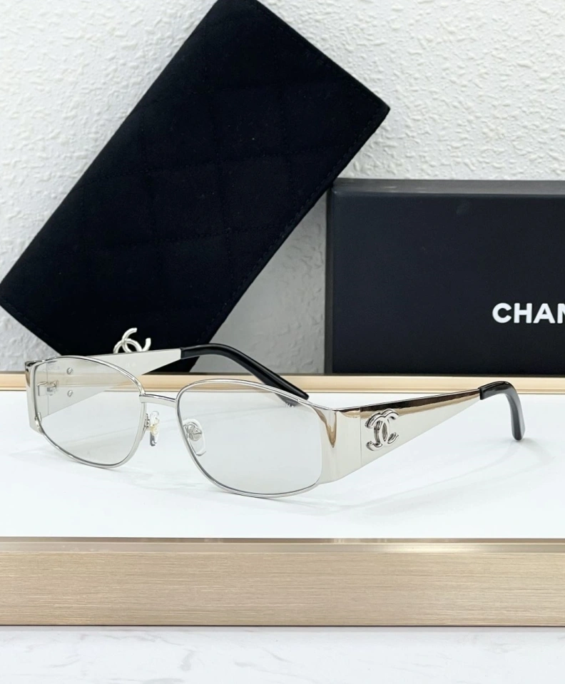 Sophisticated Chxnxl Sunglasses 250917