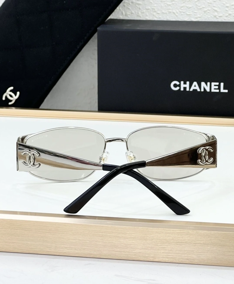 Sophisticated Chxnxl Sunglasses 250917