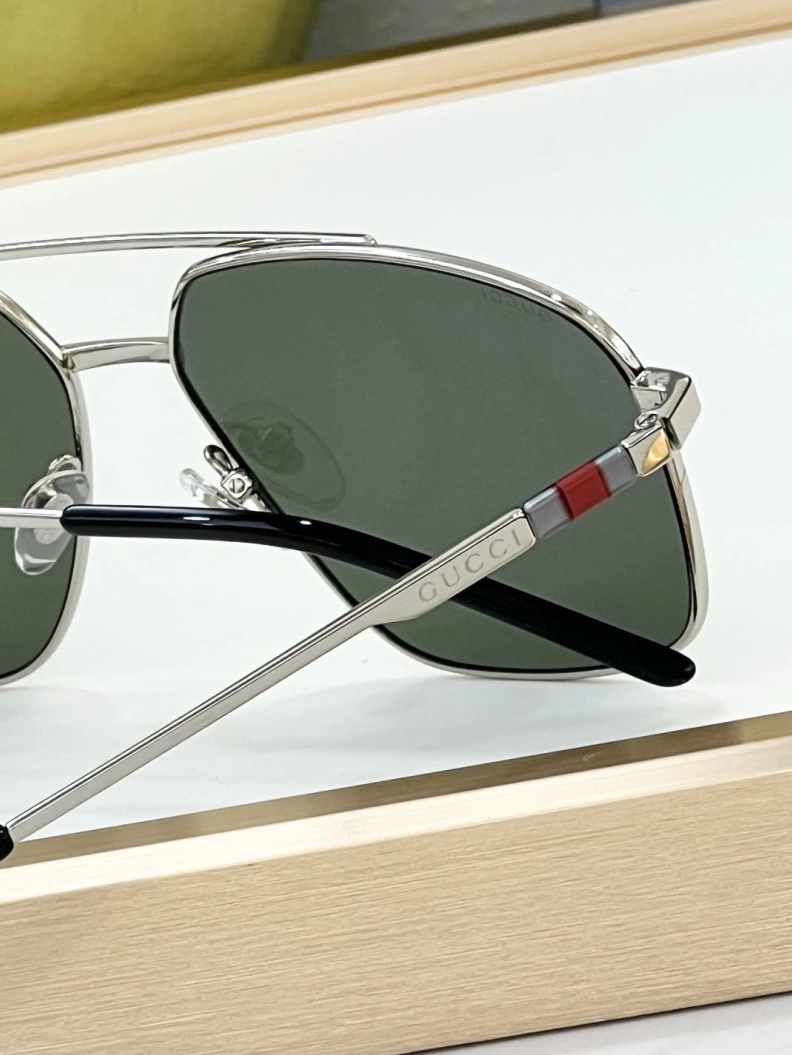 Gxccx Sunglasses Sleek 252098