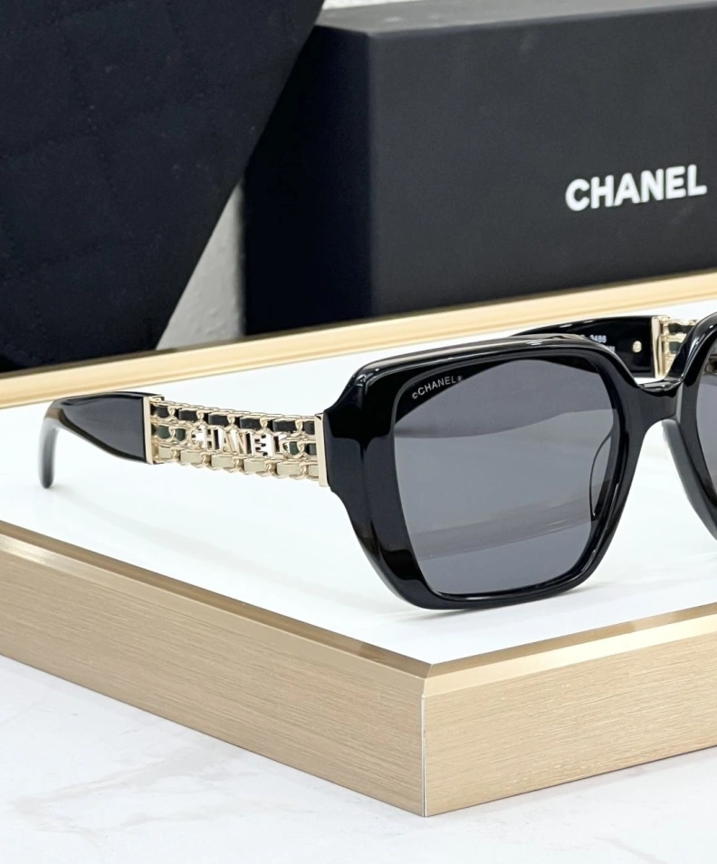 Sleek Chxnxl Sunglasses 250911