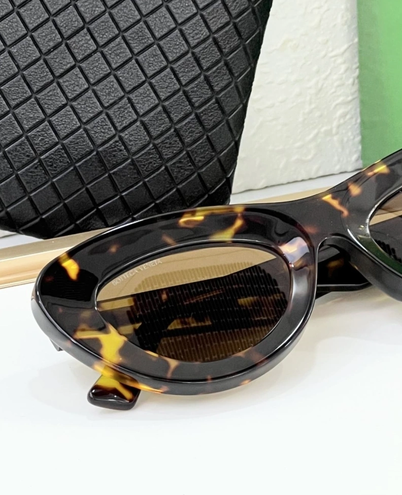 Unique Bxttxga Vxnxta Sunglasses 250076