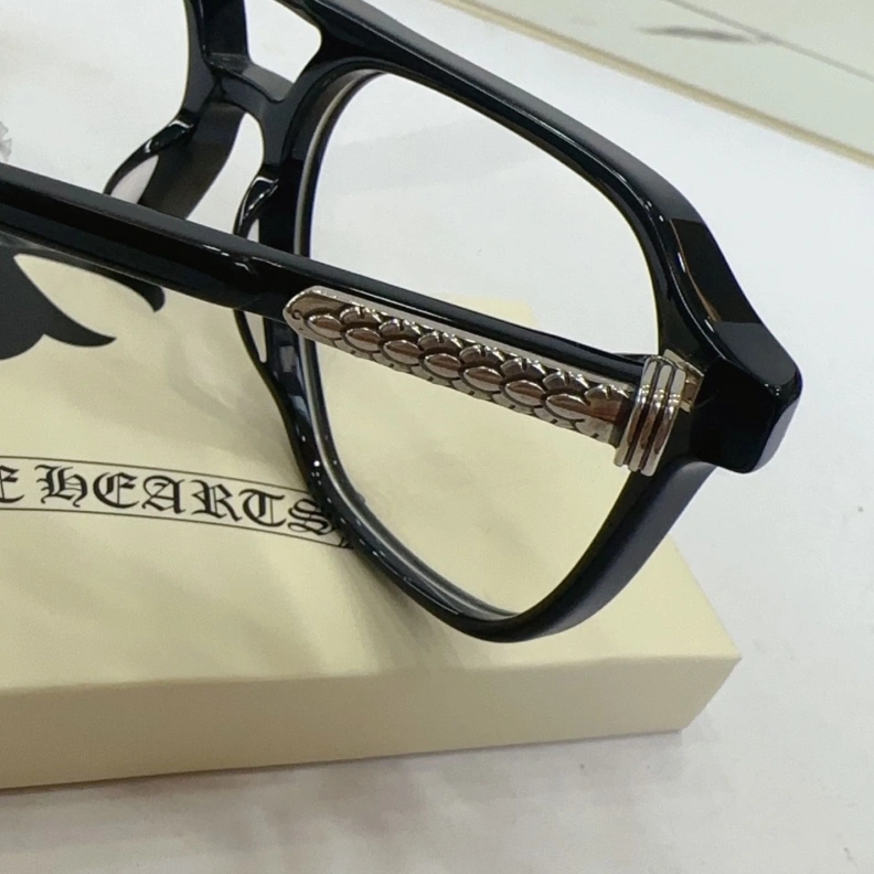 Bold Chrxmx Hxxrts Sunglasses 251250