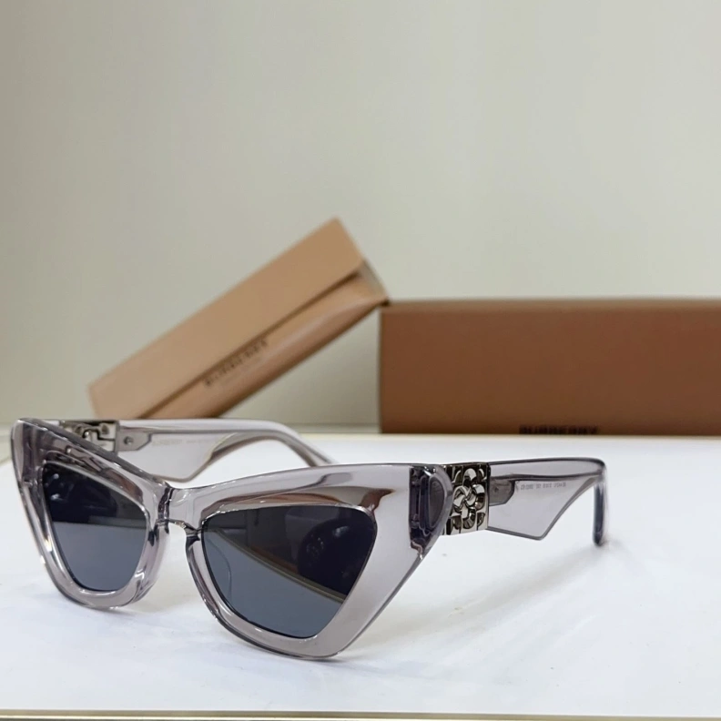 Resilient Bxrbxrry Sunglasses 250027