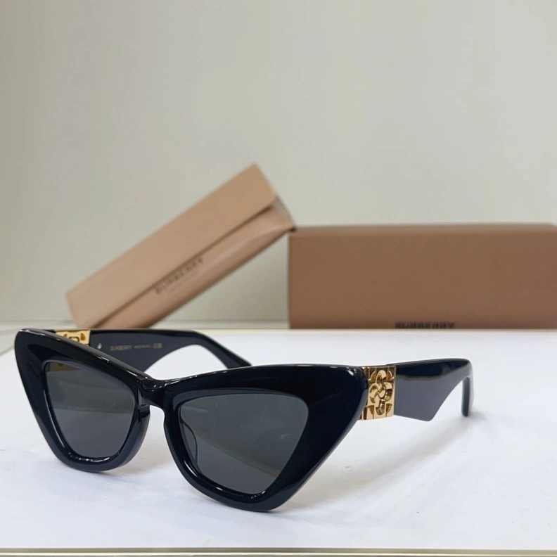 Resilient Bxrbxrry Sunglasses 250027