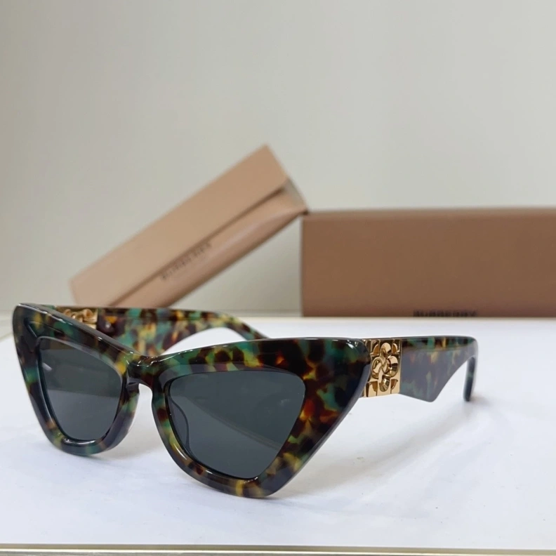 Resilient Bxrbxrry Sunglasses 250027