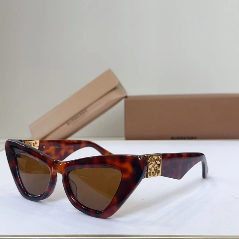 Resilient Bxrbxrry Sunglasses 250027