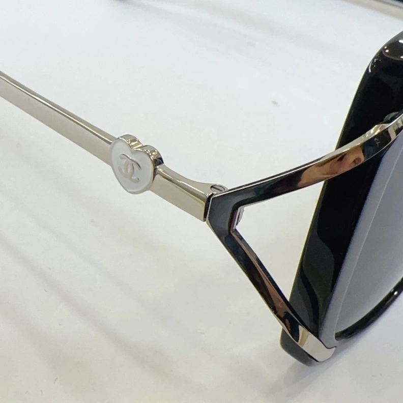 NewStyle Chxnxl Sunglasses 250899