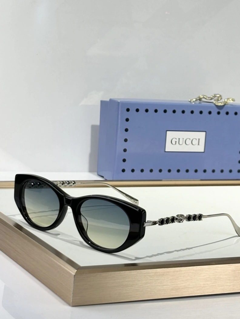 Gxccx Sunglasses Sleek 252105