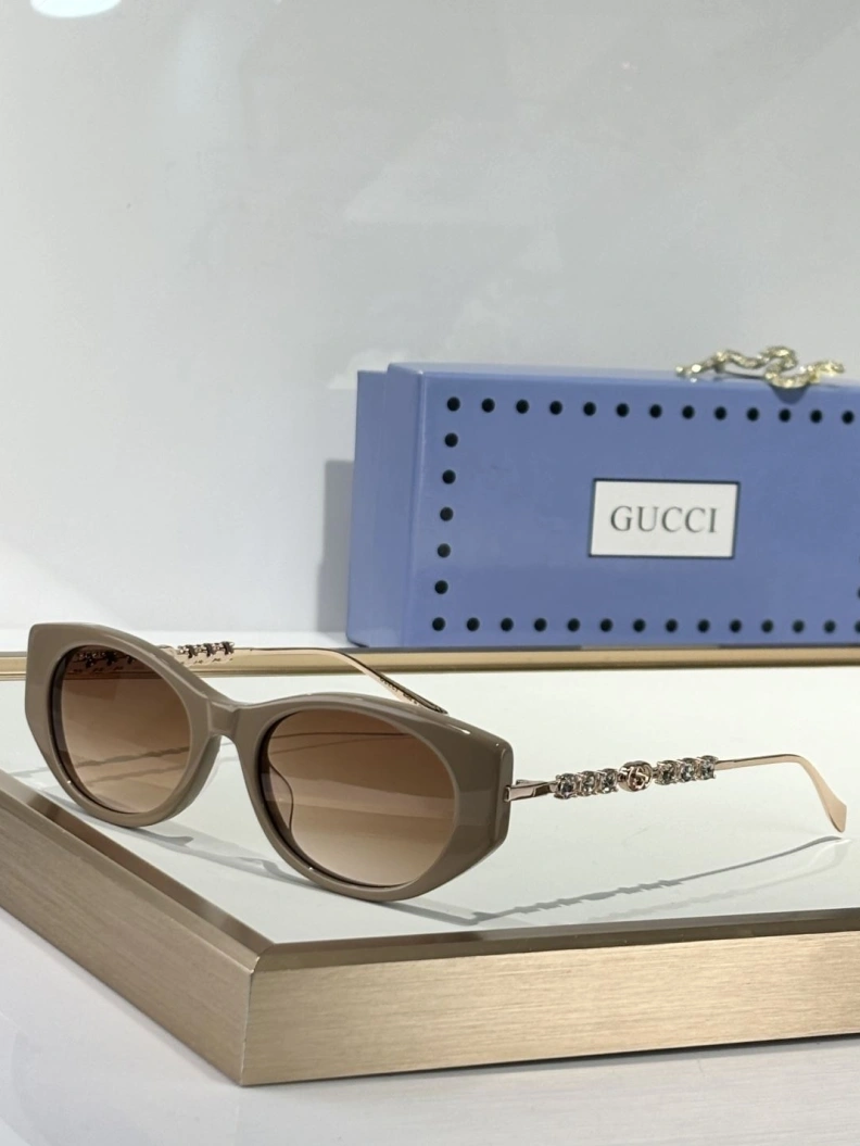 Gxccx Sunglasses Sleek 252105