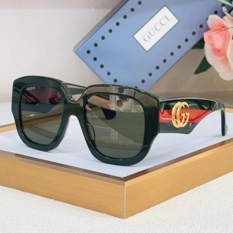 Resilient Gxccx Sunglasses 252103