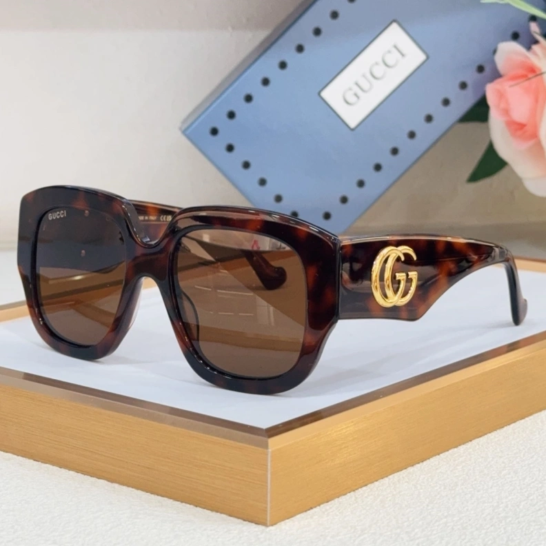 Resilient Gxccx Sunglasses 252103