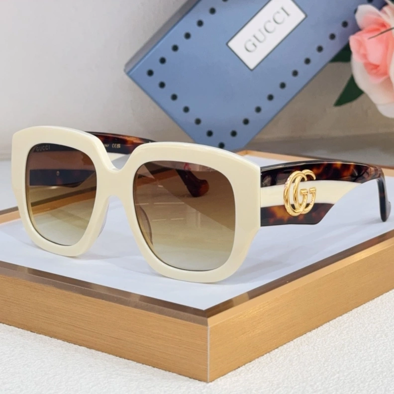 Resilient Gxccx Sunglasses 252103