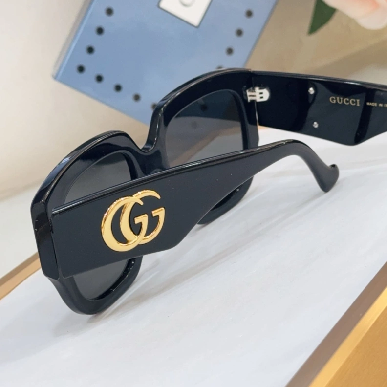 Resilient Gxccx Sunglasses 252103