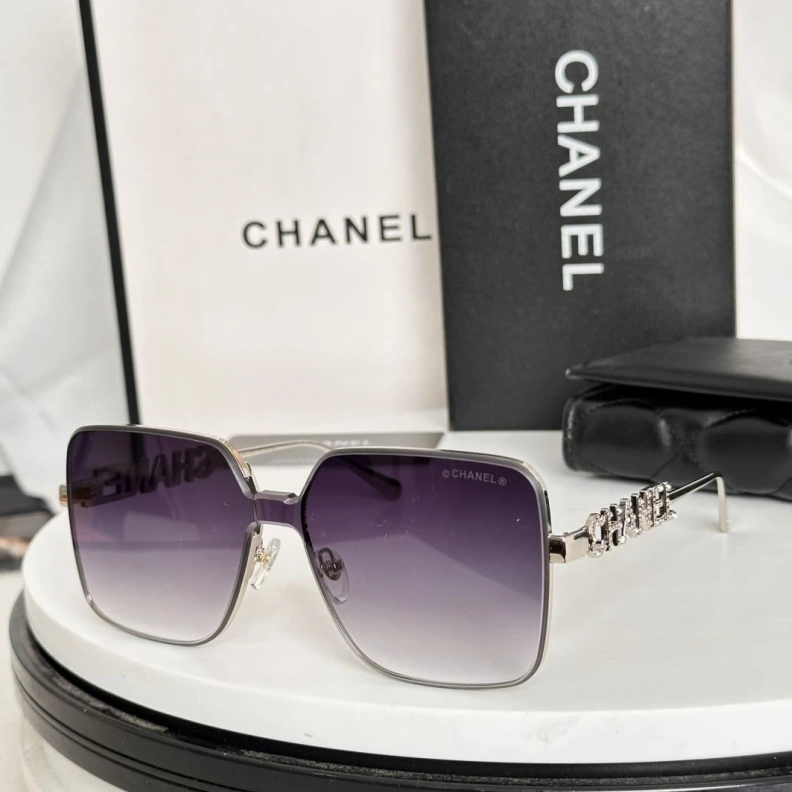 Bright Chxnxl Sunglasses 250898