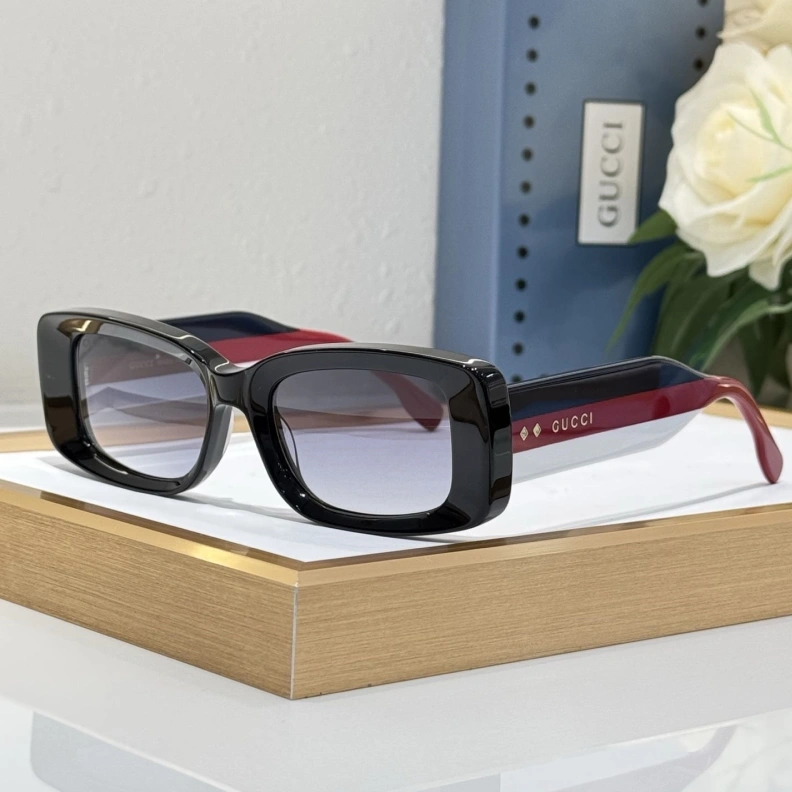 Resilient Gxccx Sunglasses 252096