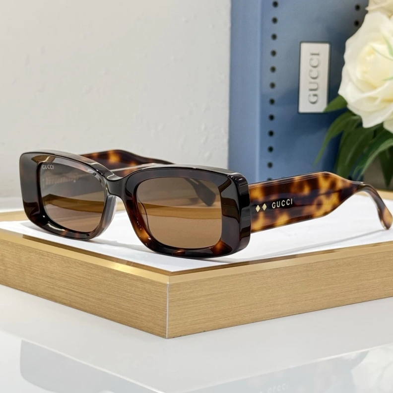Resilient Gxccx Sunglasses 252096