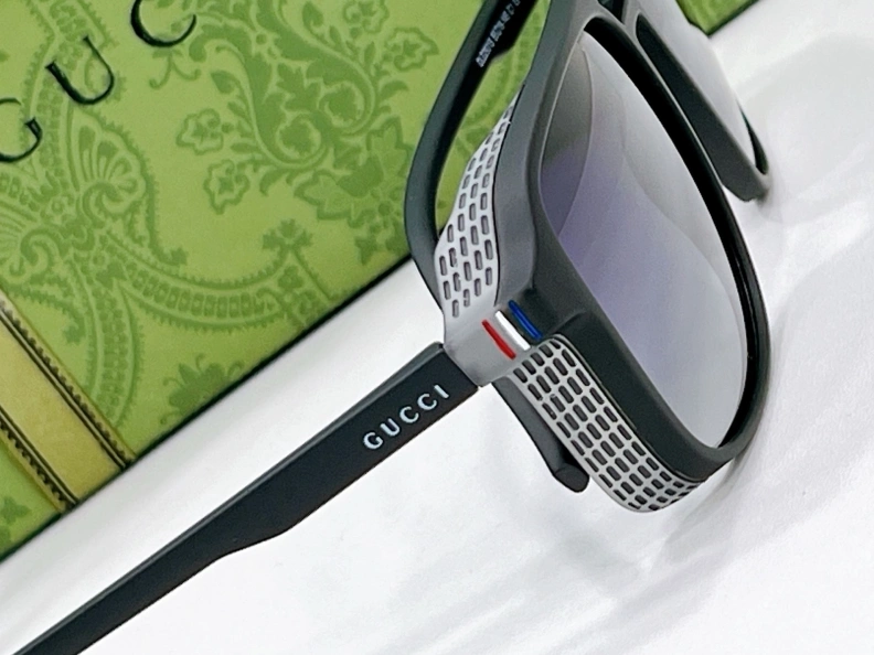 Gxccx Sunglasses Resilient 252079