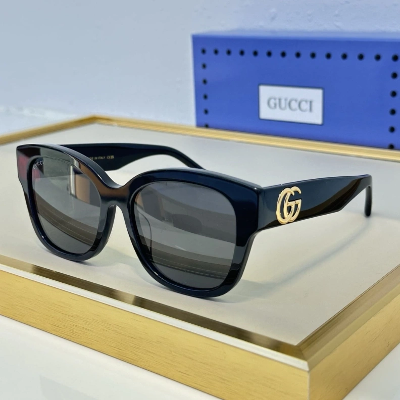 Gxccx Sunglasses Resilient 252081