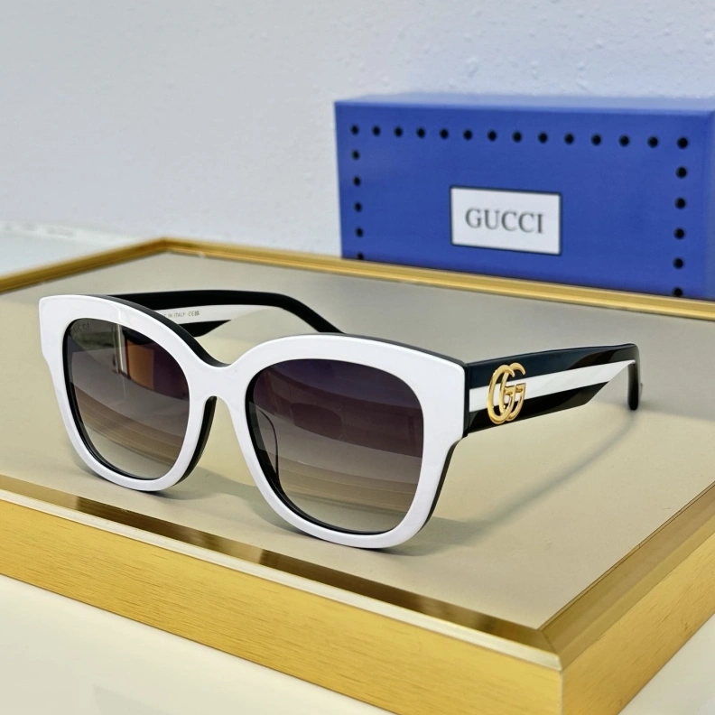 Gxccx Sunglasses Resilient 252081