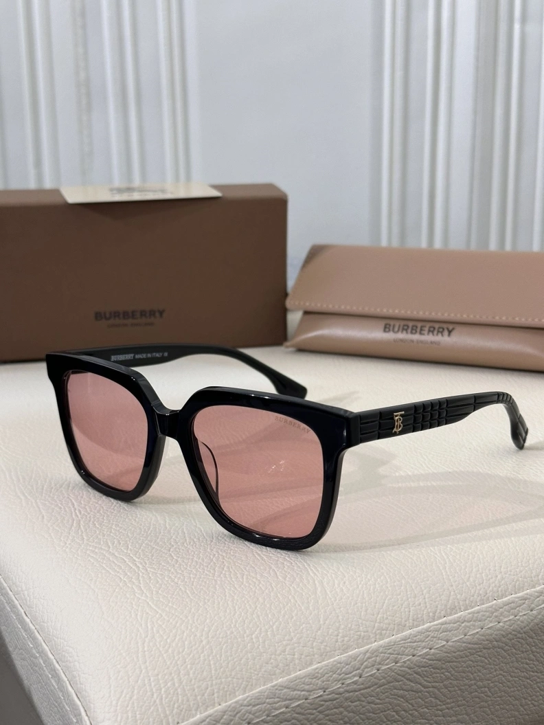 Versatile Bxrbxrry Sunglasses 250006