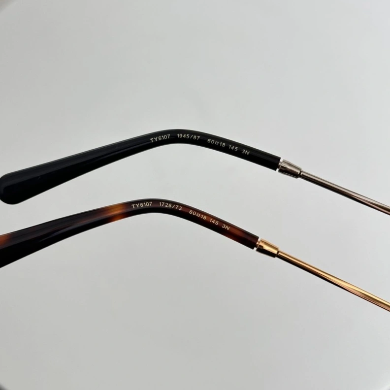Othxr Sunglasses Trendy 253848
