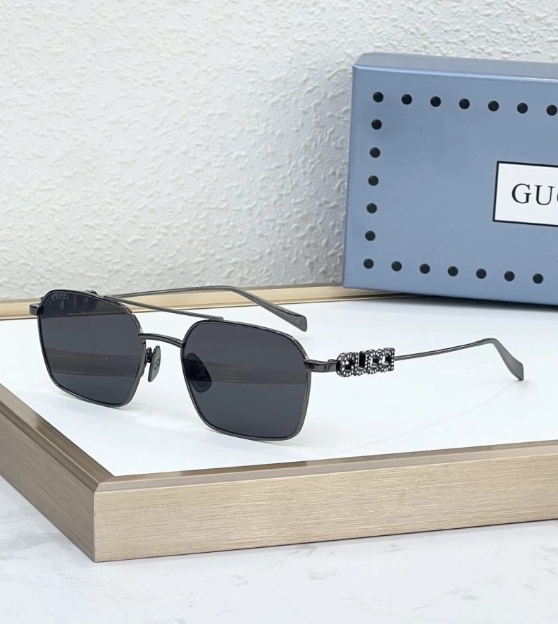 Gxccx Sunglasses WellDesigned 252042