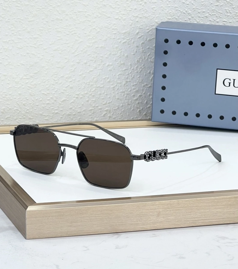 Gxccx Sunglasses WellDesigned 252042