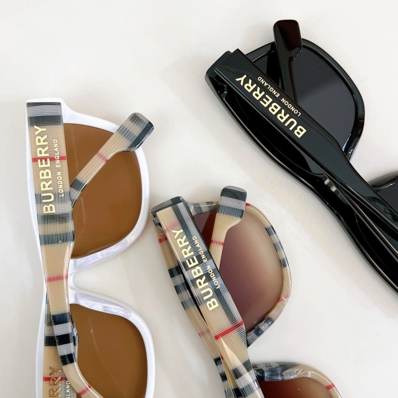 Bxrbxrry Sunglasses ModernLook 250008