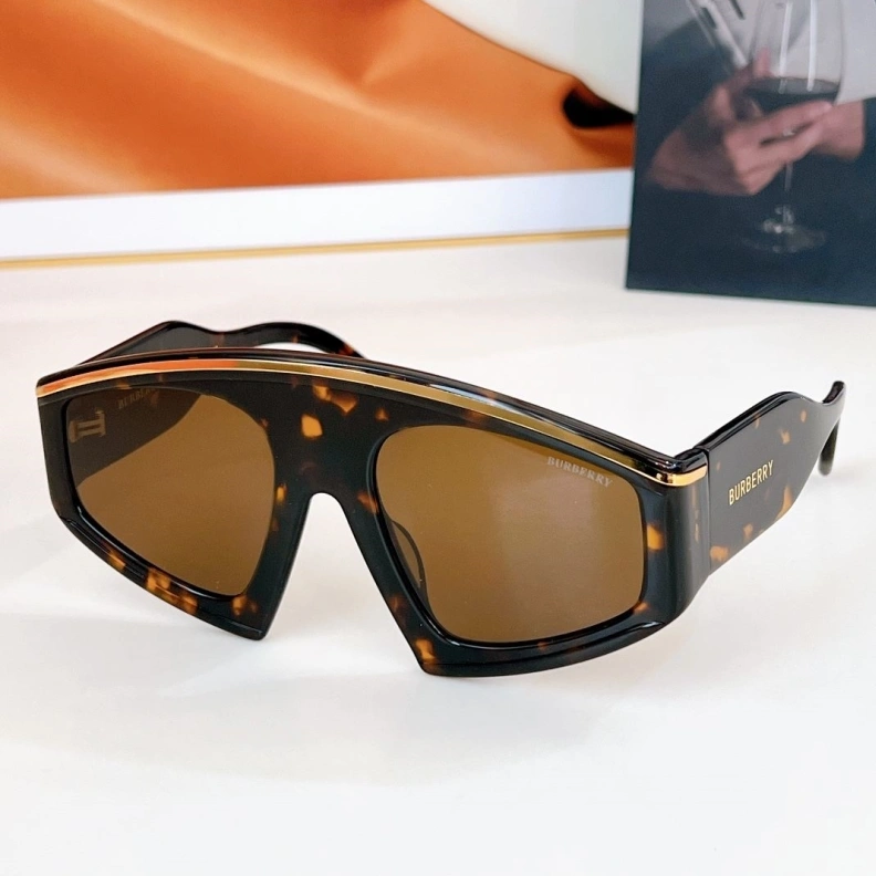 Trendsetting Othxr Sunglasses 253839