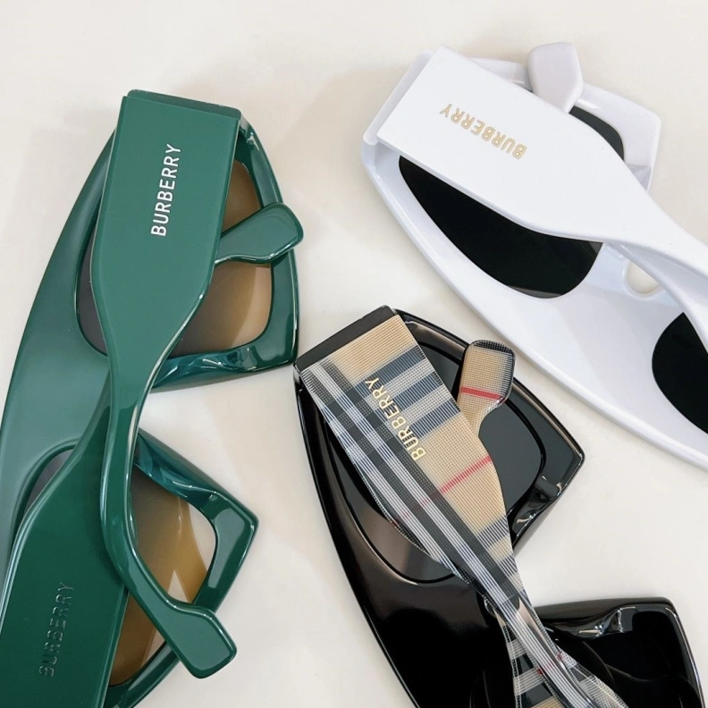 Trendsetting Othxr Sunglasses 253839