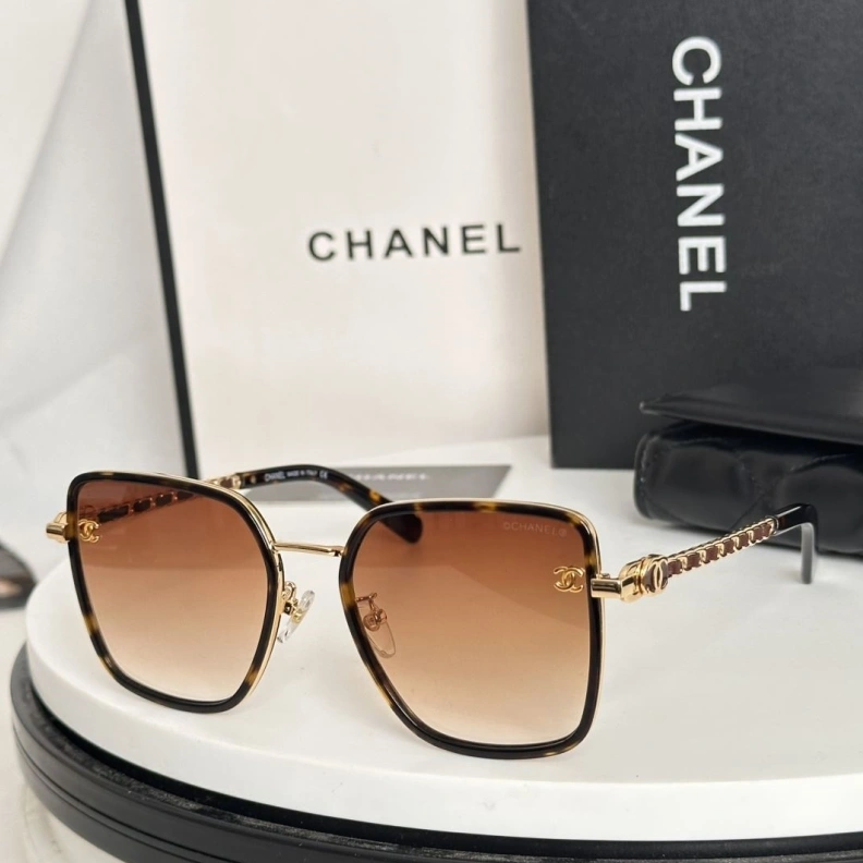 Minimalist Chxnxl Sunglasses 250856