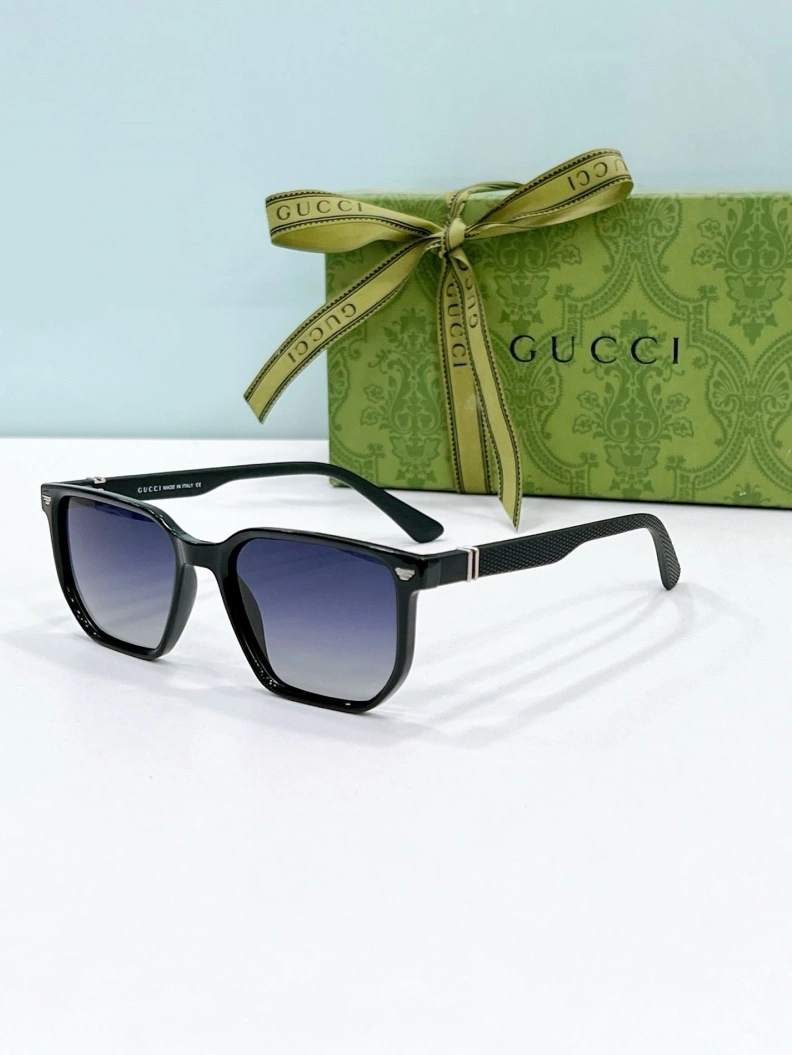 Bold Gxccx Sunglasses 252064