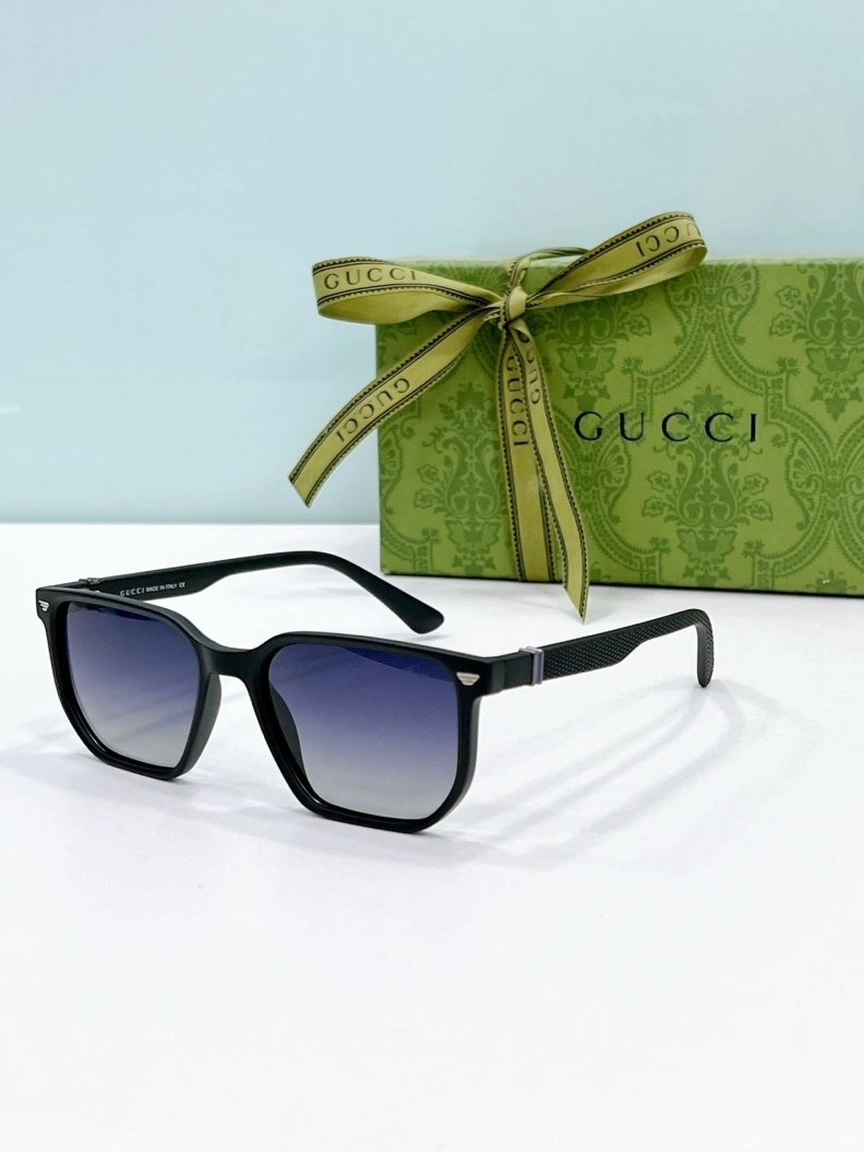 Bold Gxccx Sunglasses 252064