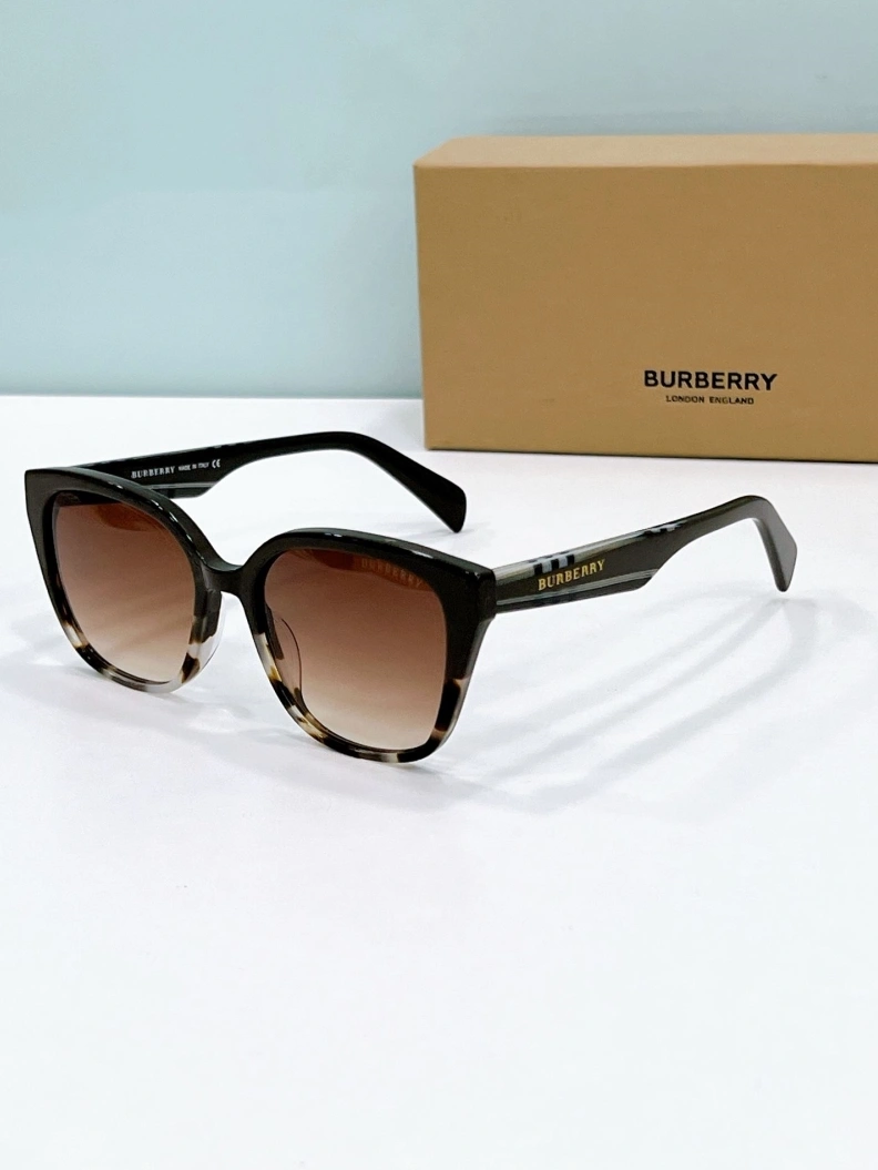 ModernLook Bxrbxrry Sunglasses 249990
