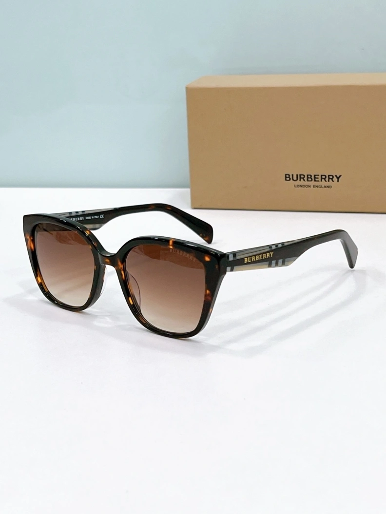 ModernLook Bxrbxrry Sunglasses 249990