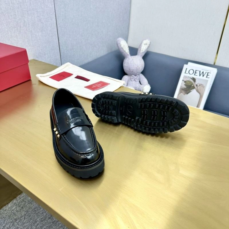 Resilient Vxlxntino Leather Shoes 232655